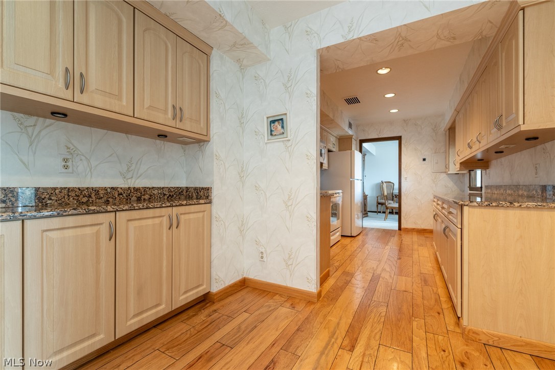 2202 Acacia Park Drive Lyndhurst OH 44124