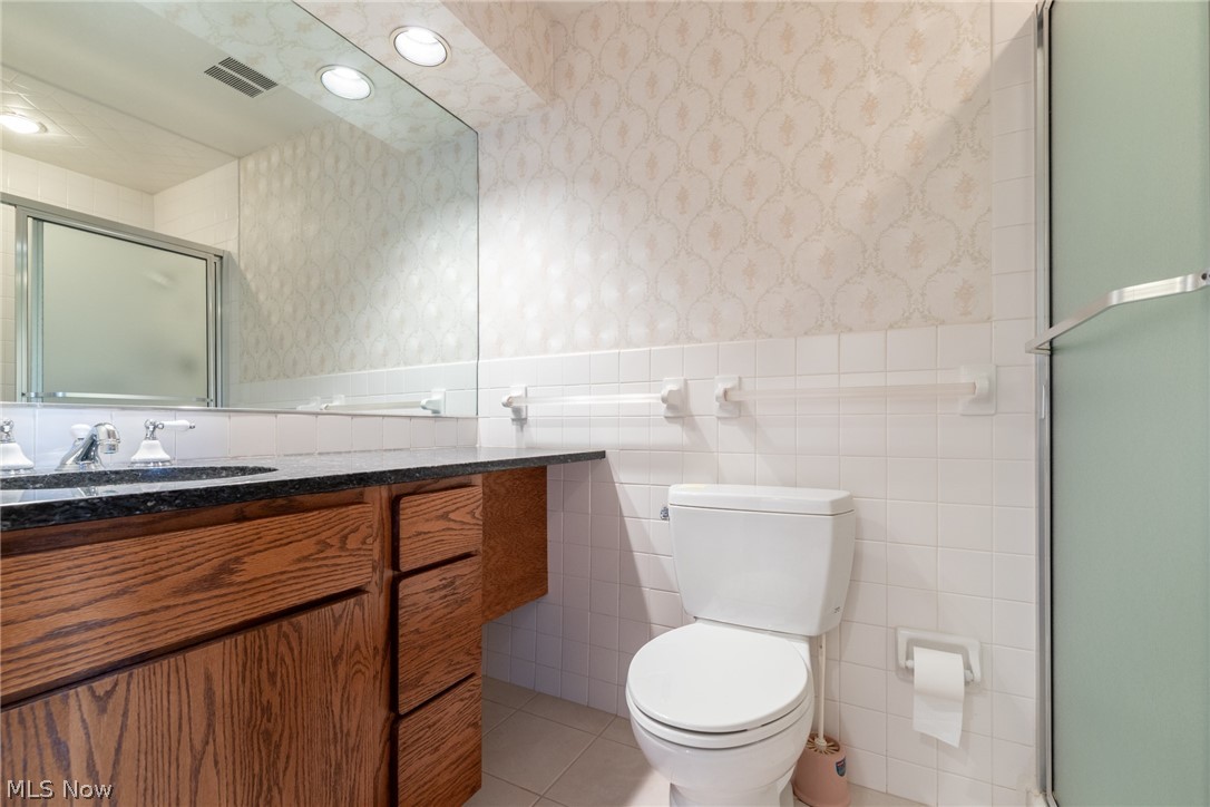 2202 Acacia Park Drive Lyndhurst OH 44124