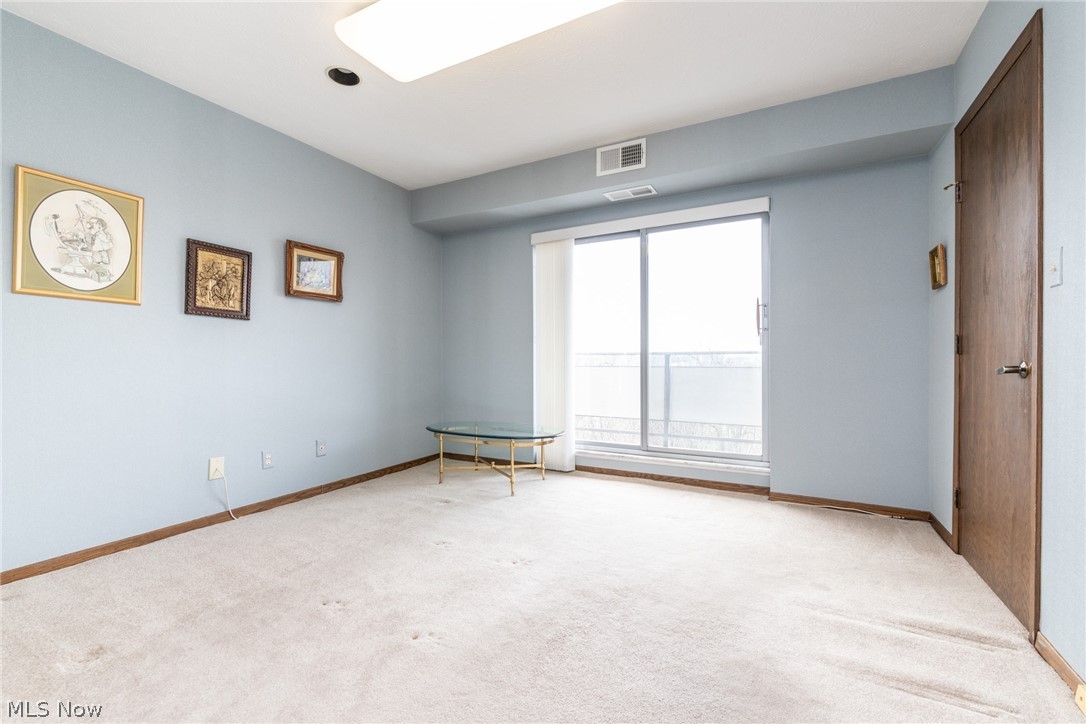 2202 Acacia Park Drive Lyndhurst OH 44124