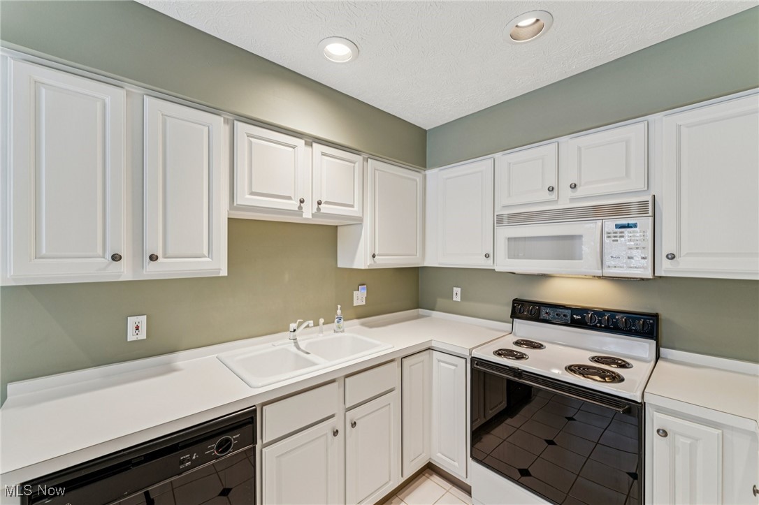 401 Bounty Way Avon Lake OH 44012