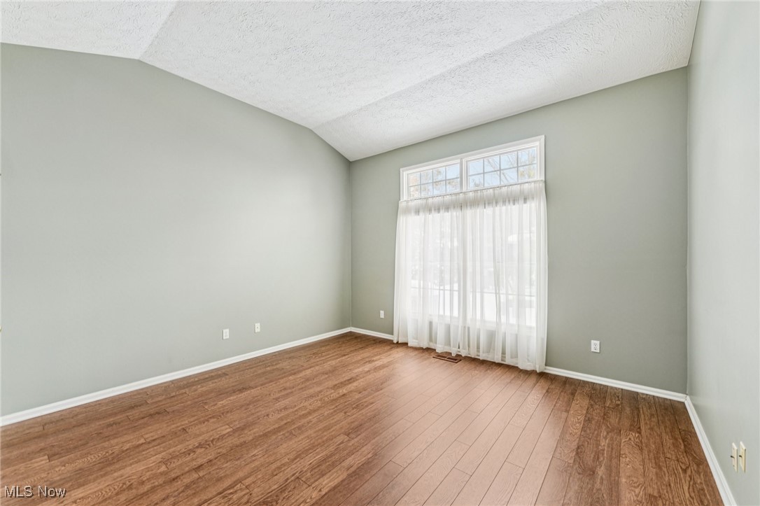 401 Bounty Way Avon Lake OH 44012