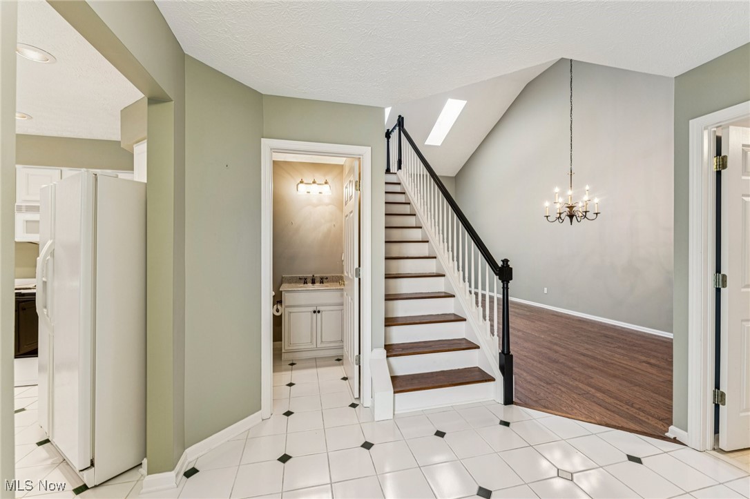 401 Bounty Way Avon Lake OH 44012