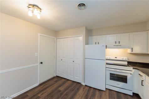 126 Royal Crest Drive Seville OH 44273