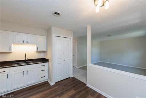 126 Royal Crest Drive Seville OH 44273