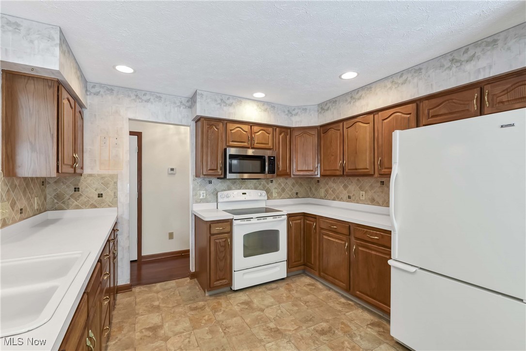 7168 Lilac Court North Olmsted OH 44070