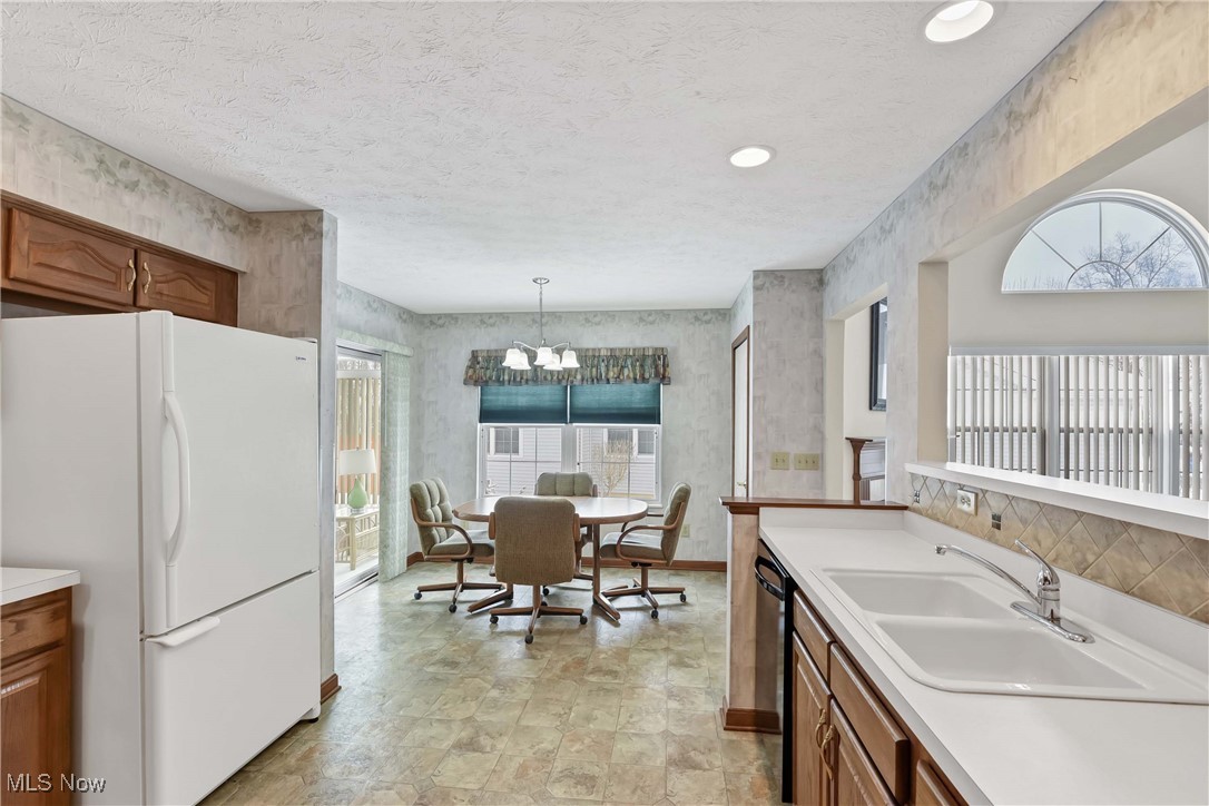 7168 Lilac Court North Olmsted OH 44070