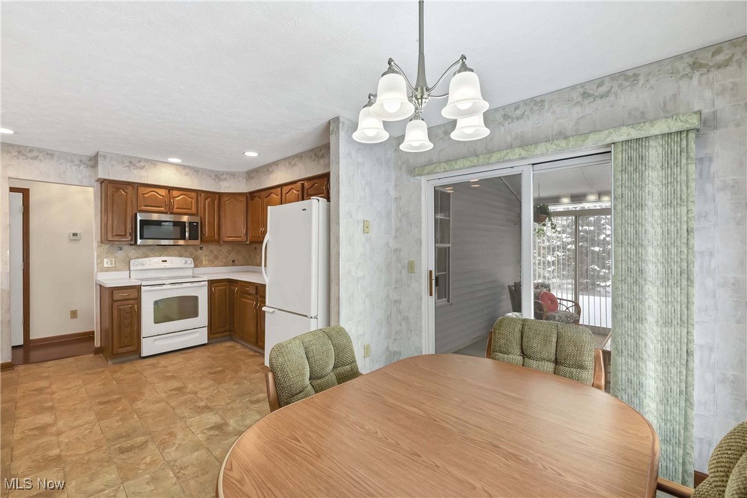 7168 Lilac Court North Olmsted OH 44070