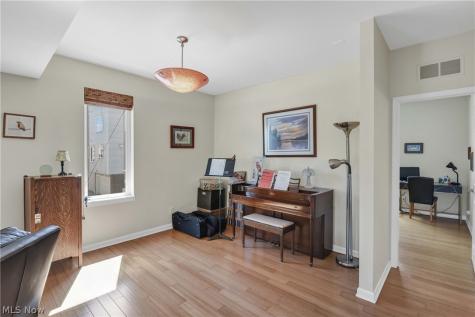 7407 Battery Park Boulevard Cleveland OH 44102