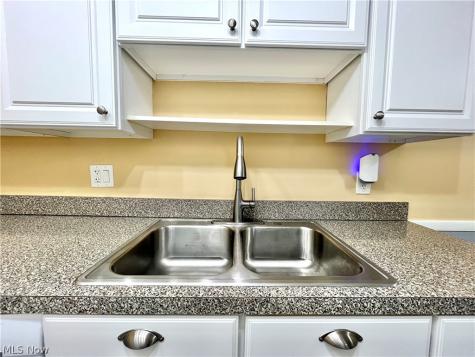 9701 Sunrise Boulevard North Royalton OH 44133