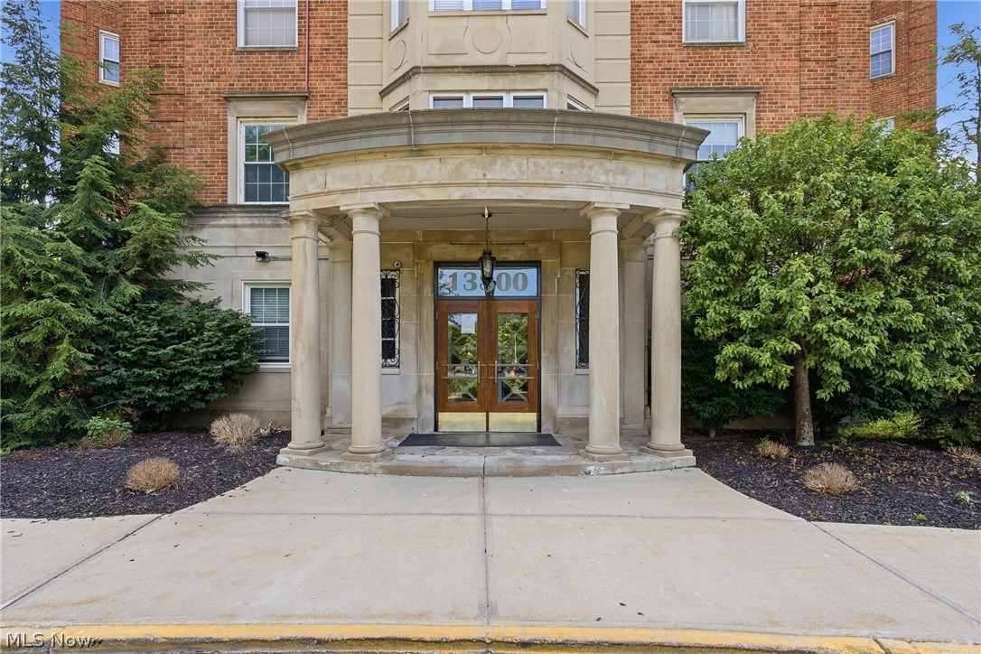 13800 Fairhill Road Shaker Heights OH 44120