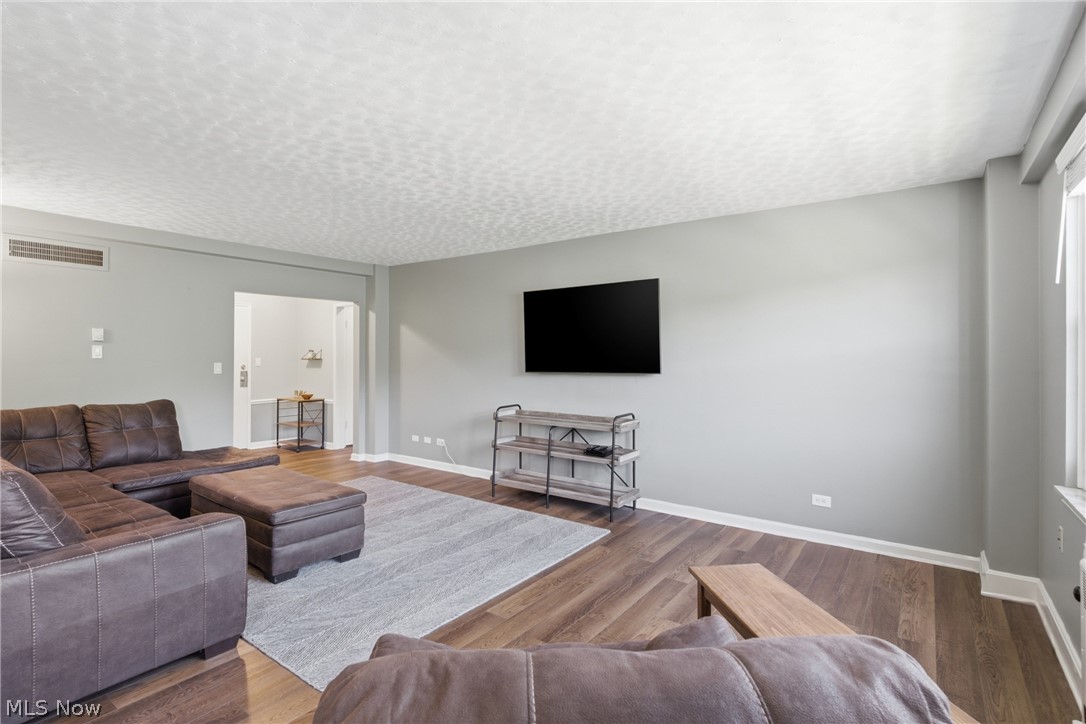 13800 Fairhill Road Shaker Heights OH 44120