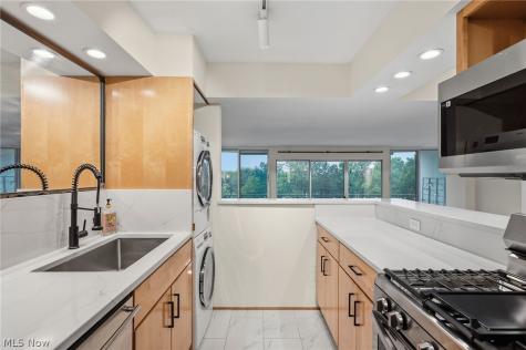 12900 Lake Avenue Lakewood OH 44107