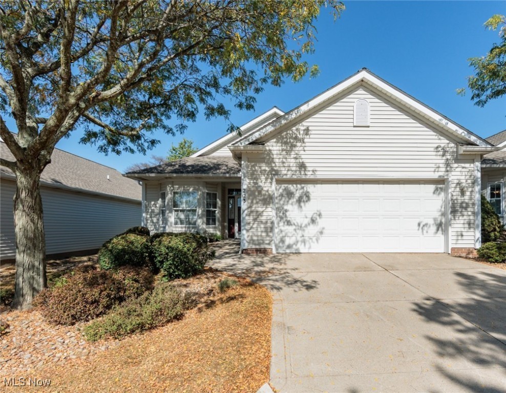 223 Village Drive W Seven Hills OH 44131