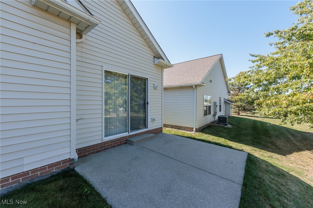 223 Village Drive W Seven Hills OH 44131