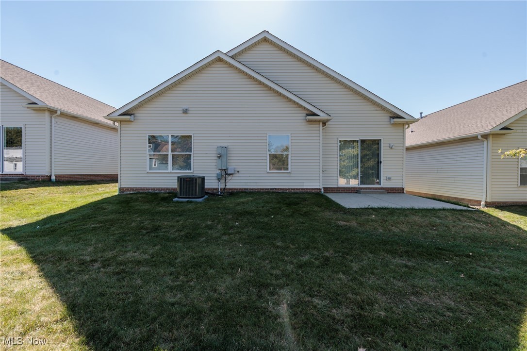 223 Village Drive W Seven Hills OH 44131