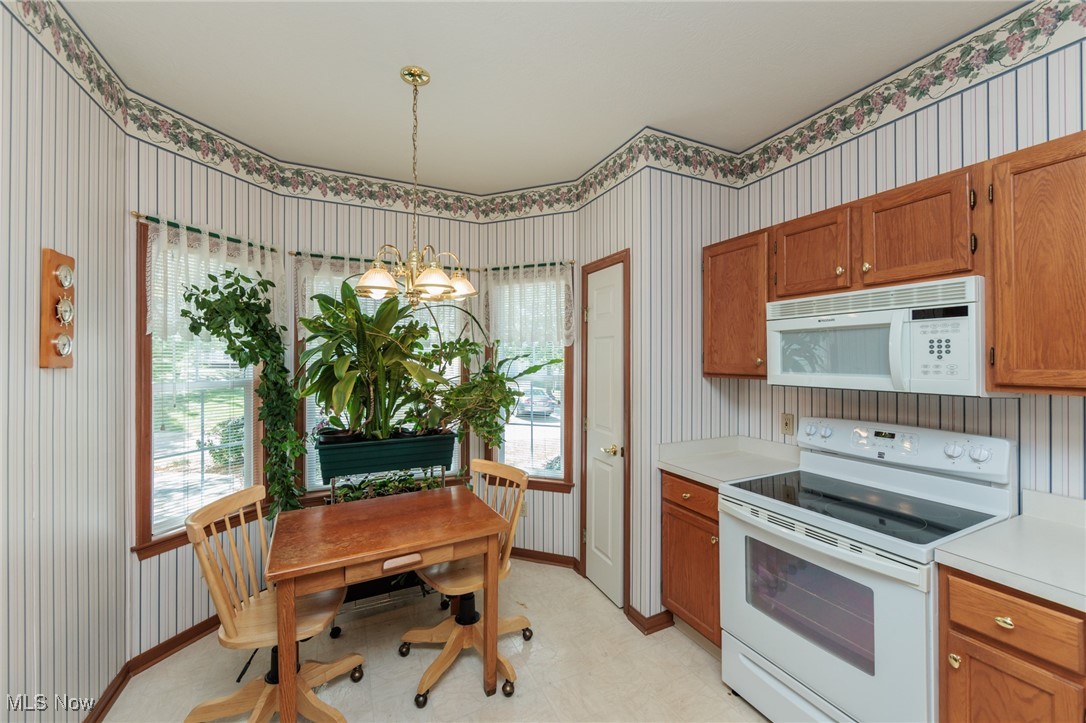 223 Village Drive W Seven Hills OH 44131