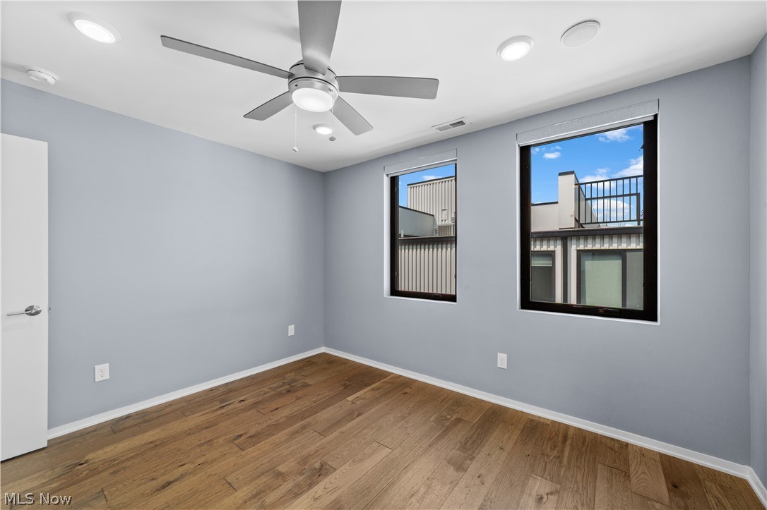 2334 W 16th Place Cleveland OH 44113