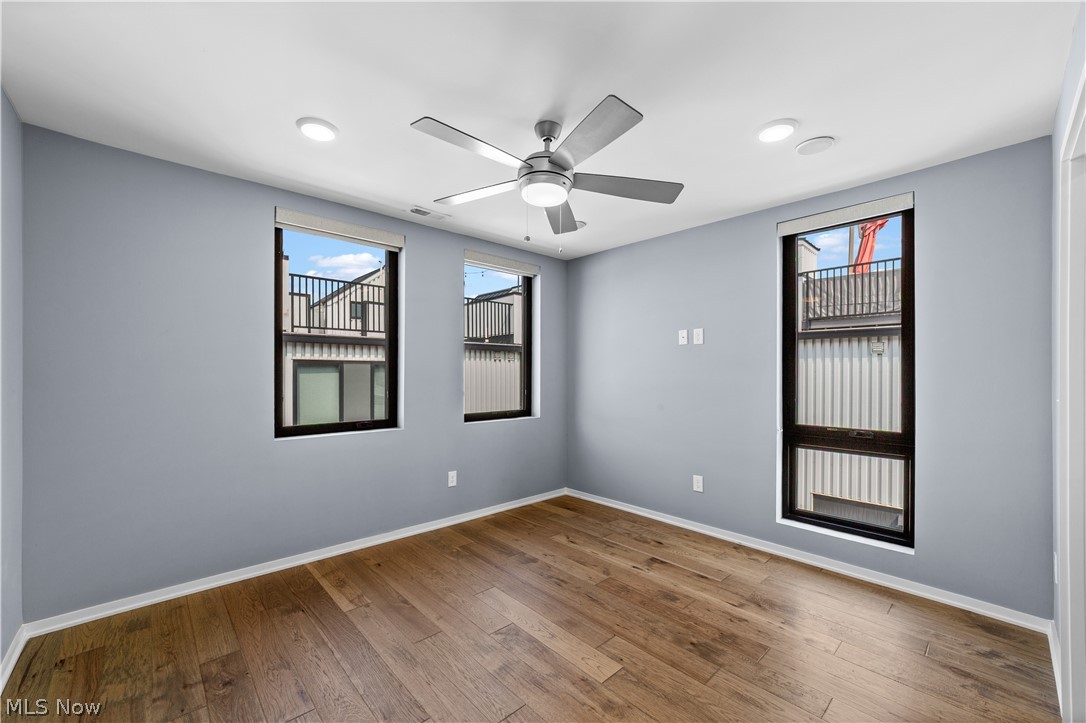 2334 W 16th Place Cleveland OH 44113