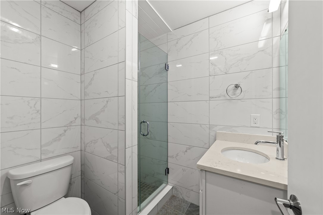 2334 W 16th Place Cleveland OH 44113