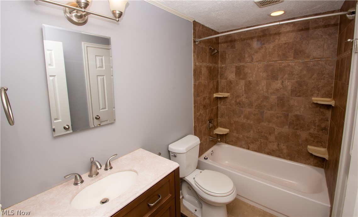1041 Sunhaven Drive Medina OH 44256