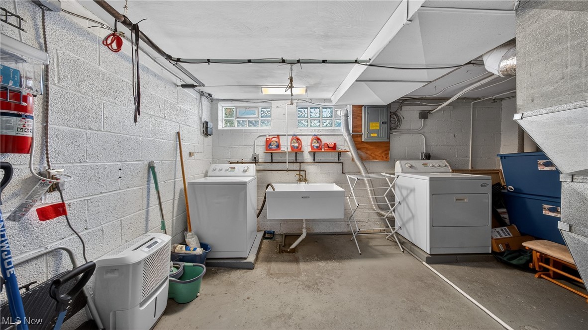 2684 Wooster Road Rocky River OH 44116