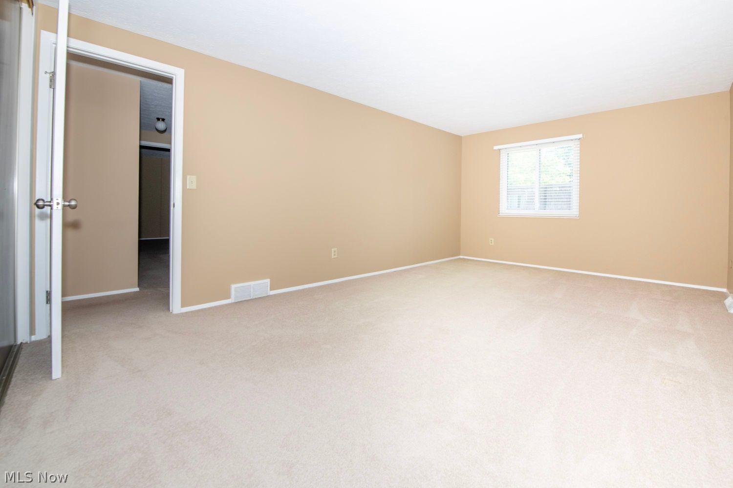 757 Tollis Parkway Broadview Heights OH 44147