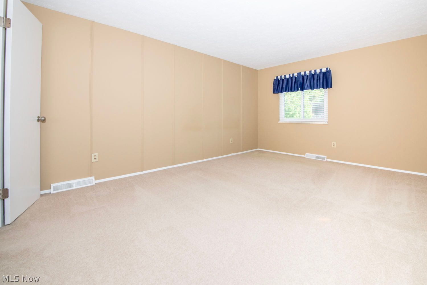 757 Tollis Parkway Broadview Heights OH 44147