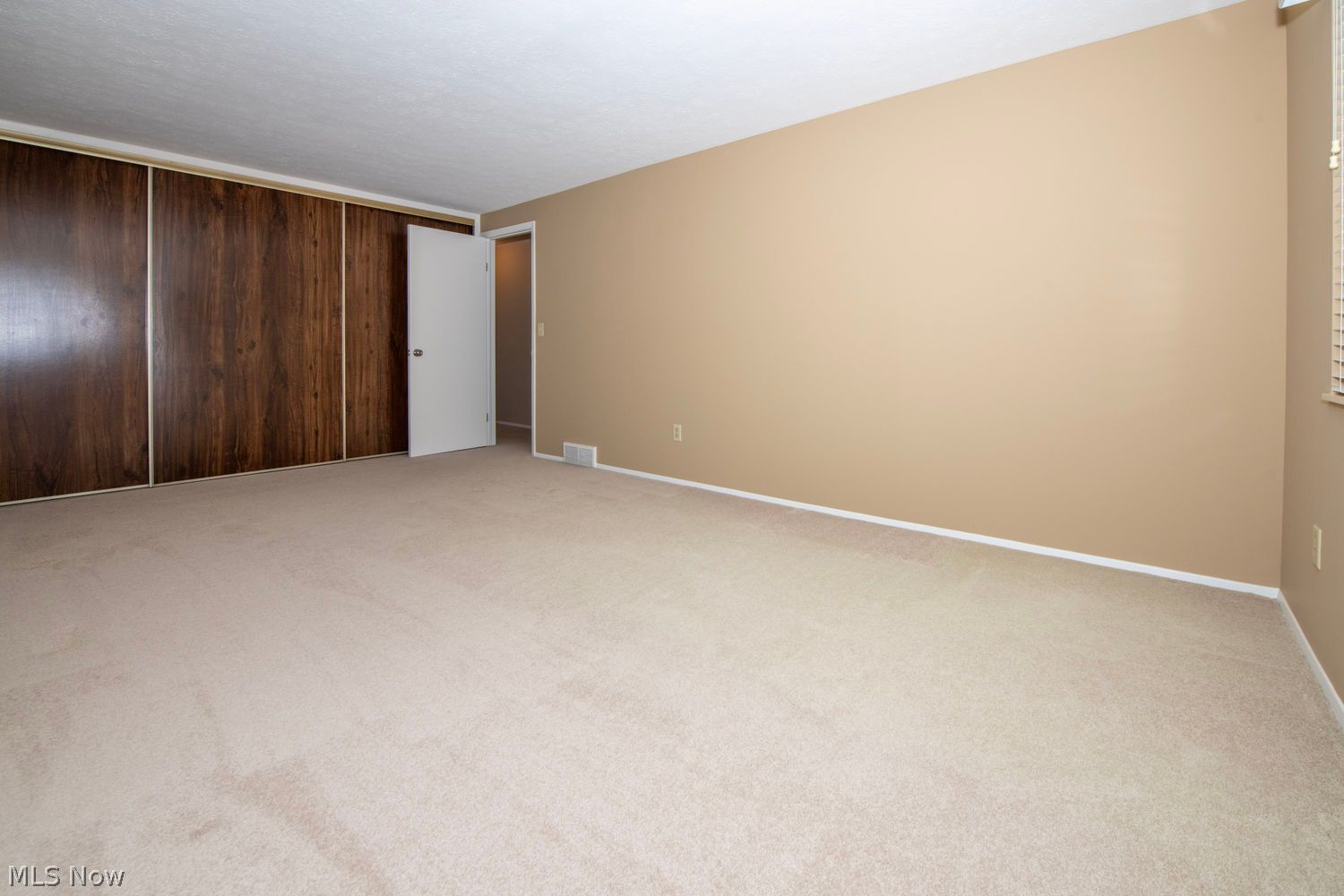 757 Tollis Parkway Broadview Heights OH 44147