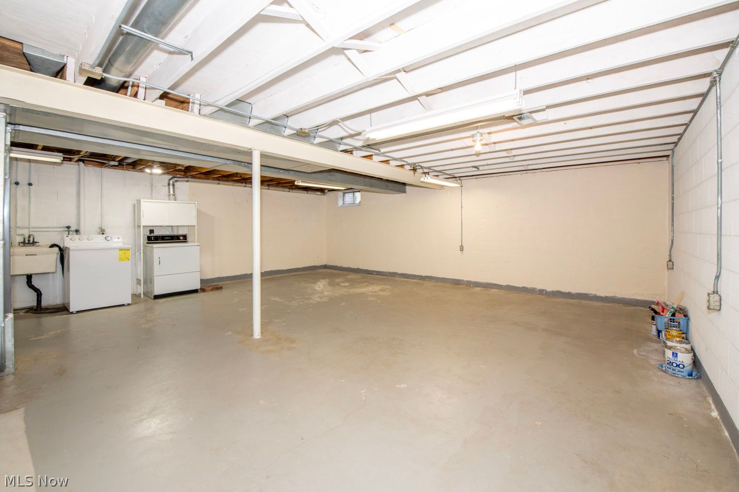 757 Tollis Parkway Broadview Heights OH 44147