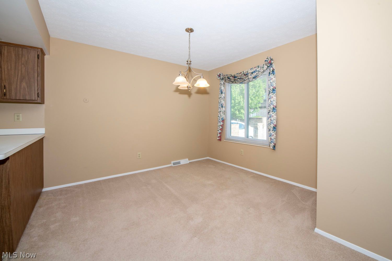 757 Tollis Parkway Broadview Heights OH 44147