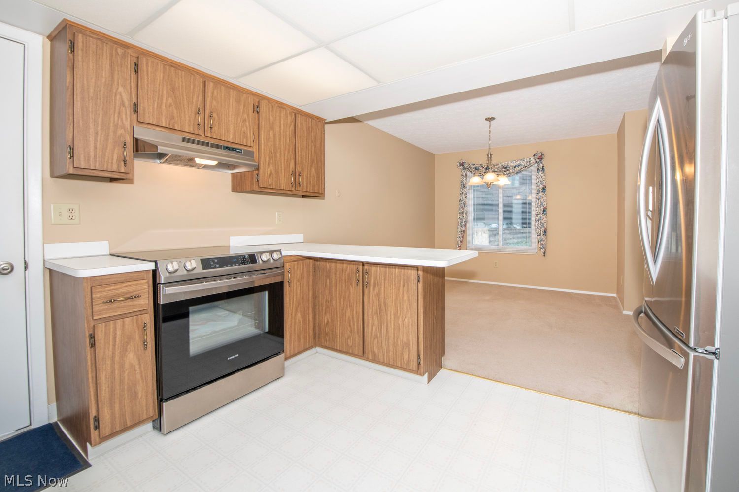 757 Tollis Parkway Broadview Heights OH 44147