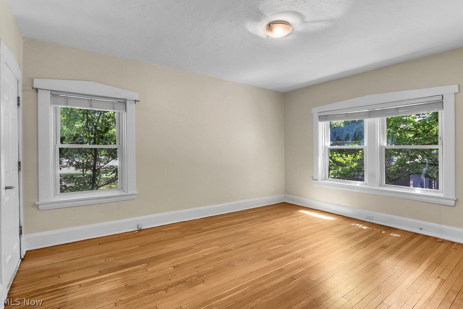 2472 Overlook Road Cleveland Heights OH 44106