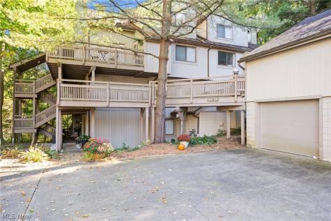 578 Meredith Lane Cuyahoga Falls OH 44223