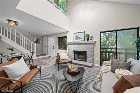 578 Meredith Lane Cuyahoga Falls OH 44223