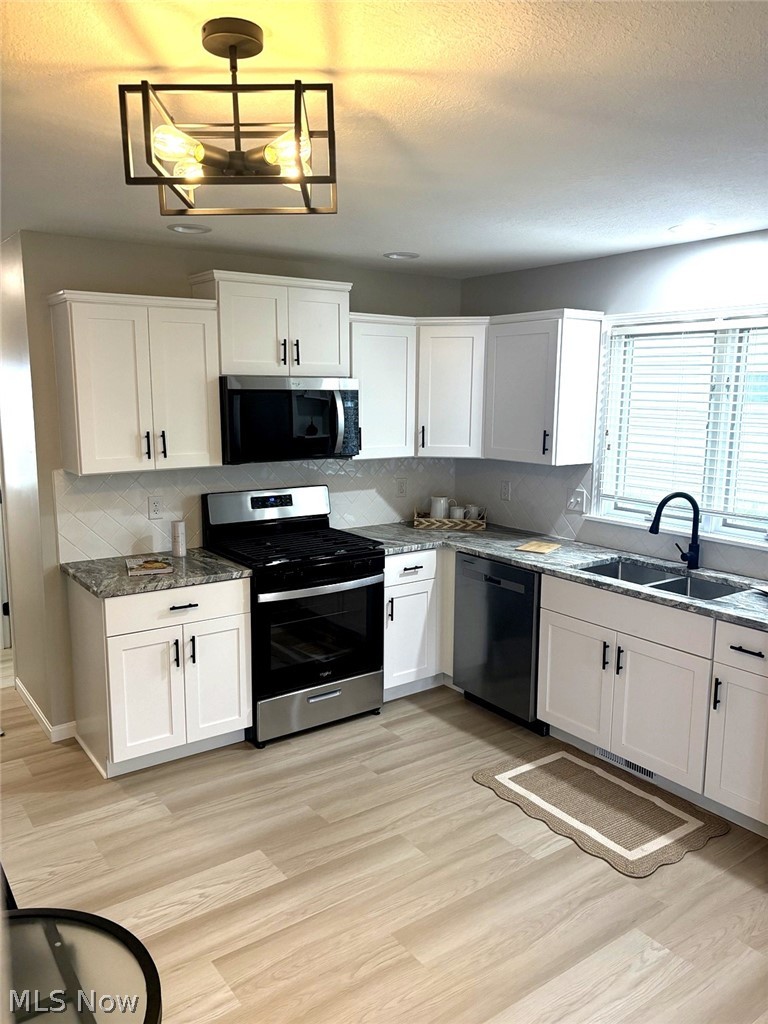 828 Woodfield Court Boardman OH 44512
