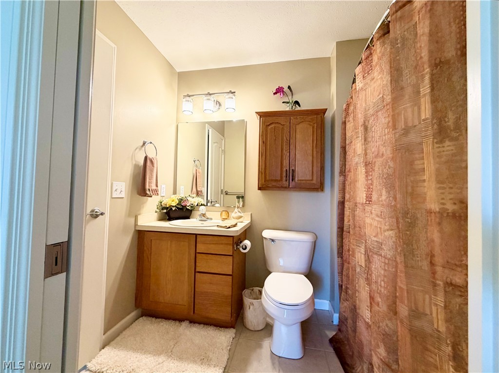 10945 Rocky Ledge Lane Painesville OH 44077