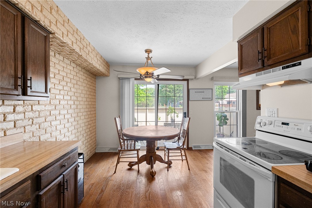 17220 Sheldon Court Brook Park OH 44142