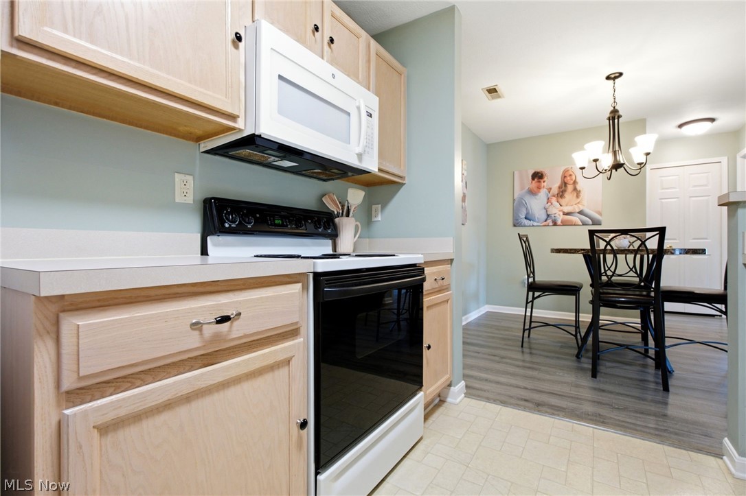 3284 Lenox Village Drive Fairlawn OH 44333