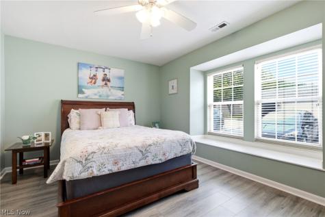 3284 Lenox Village Drive Fairlawn OH 44333