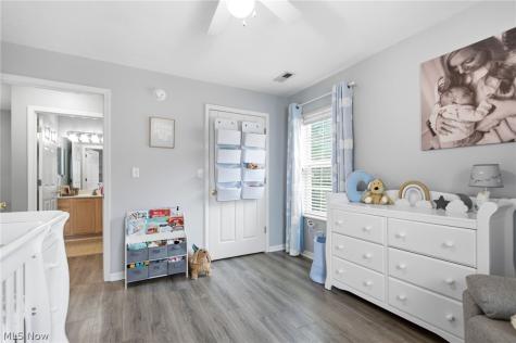 3284 Lenox Village Drive Fairlawn OH 44333