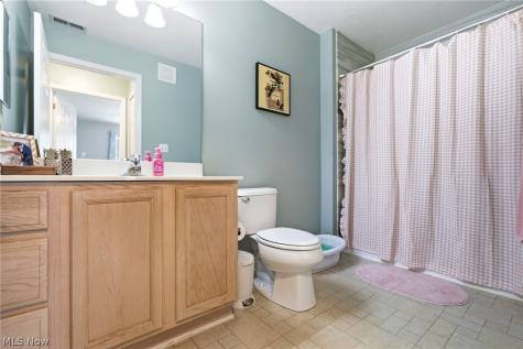 3284 Lenox Village Drive Fairlawn OH 44333