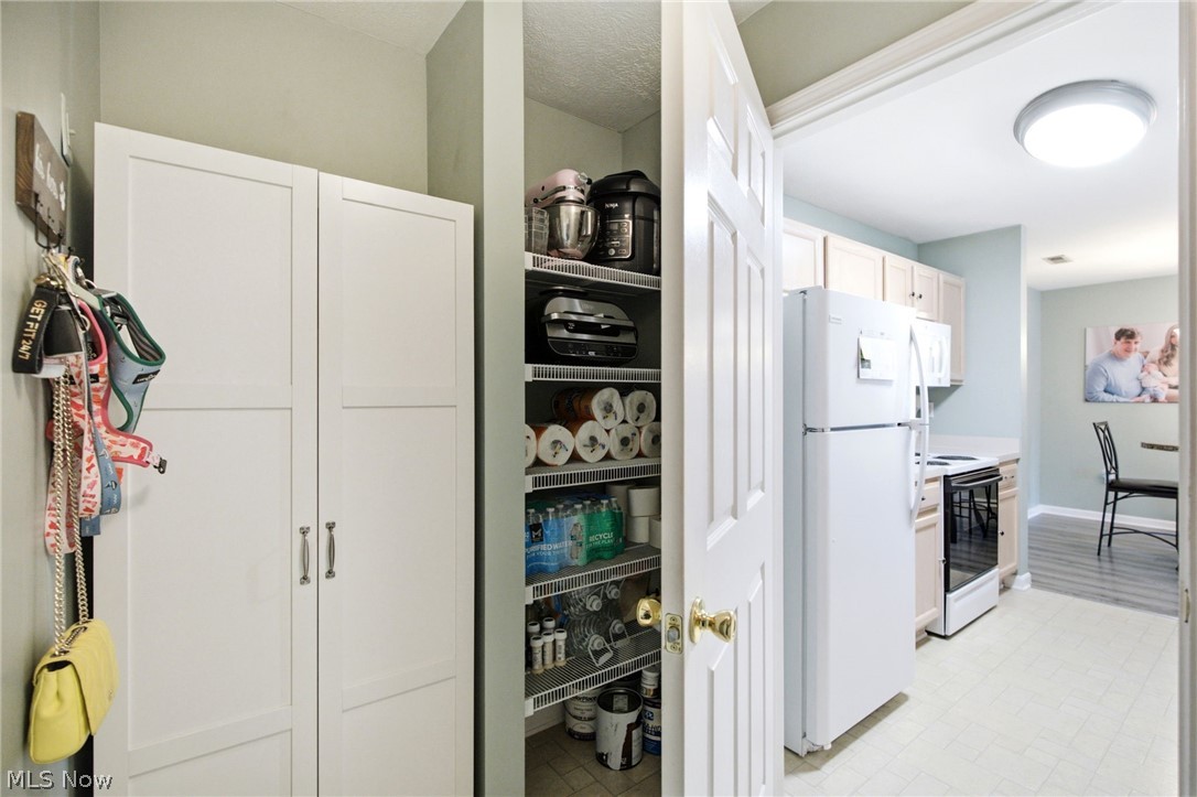 3284 Lenox Village Drive Fairlawn OH 44333