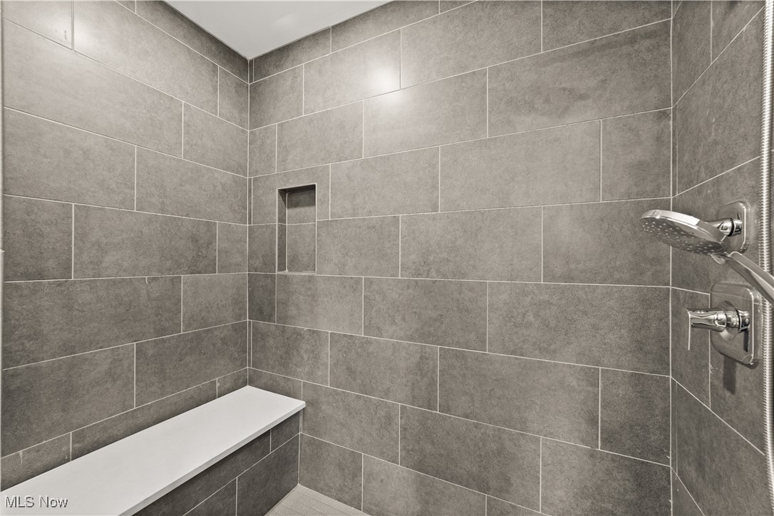 11203 N Park Place Cleveland OH 44104