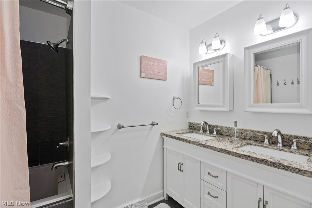 5216 Nashua Drive Austintown OH 44515