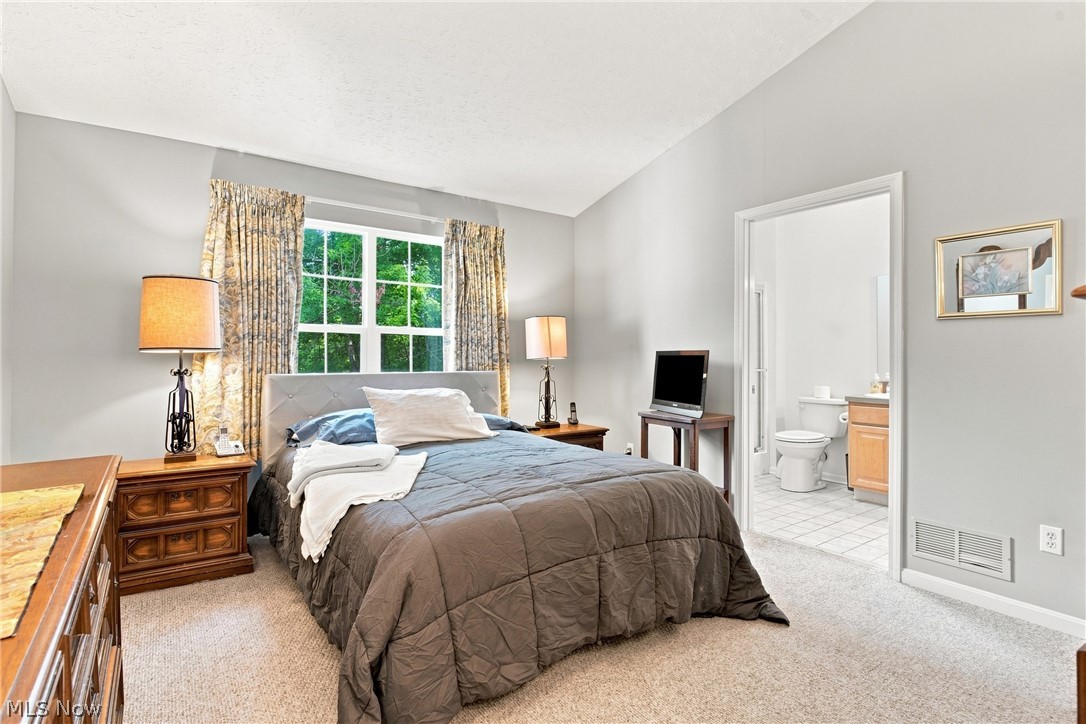 2559 Edgebrook Crossing Twinsburg OH 44087