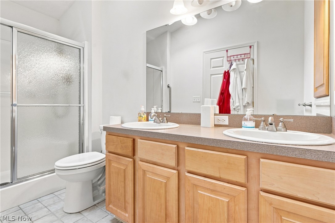 2559 Edgebrook Crossing Twinsburg OH 44087
