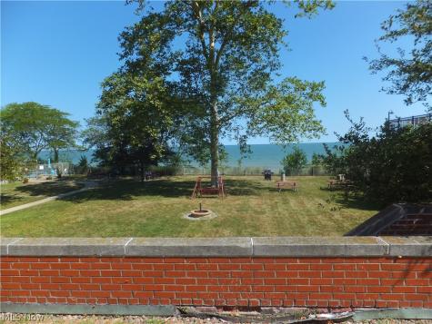 11820 Edgewater Drive Lakewood OH 44107