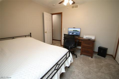 37575 Ocean Reef Willoughby OH 44094