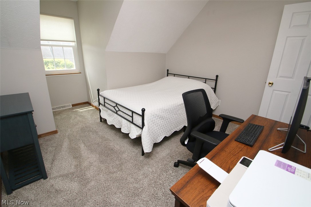 37575 Ocean Reef Willoughby OH 44094