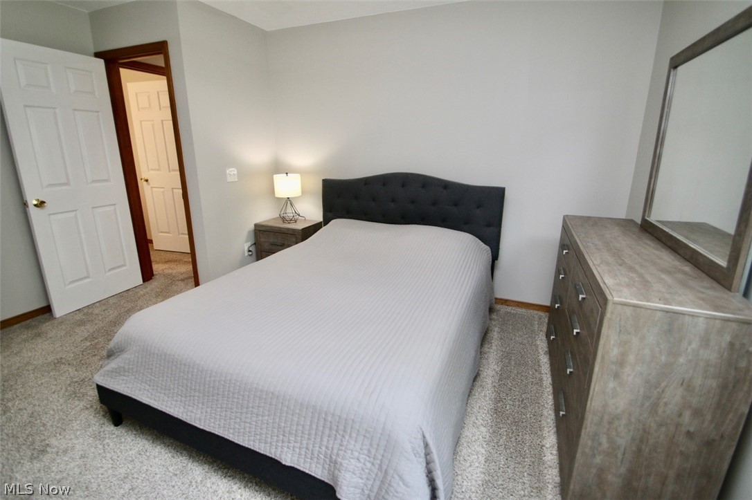 37575 Ocean Reef Willoughby OH 44094